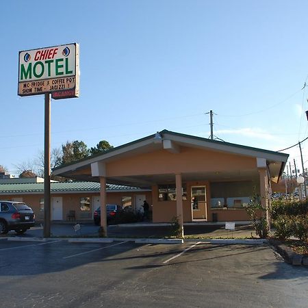Chief Motel ファイエットビル エクステリア 写真